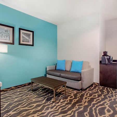La Quinta Inn & Suites By Wyndham Northlake Ft. Worth Elizabethtown Ngoại thất bức ảnh