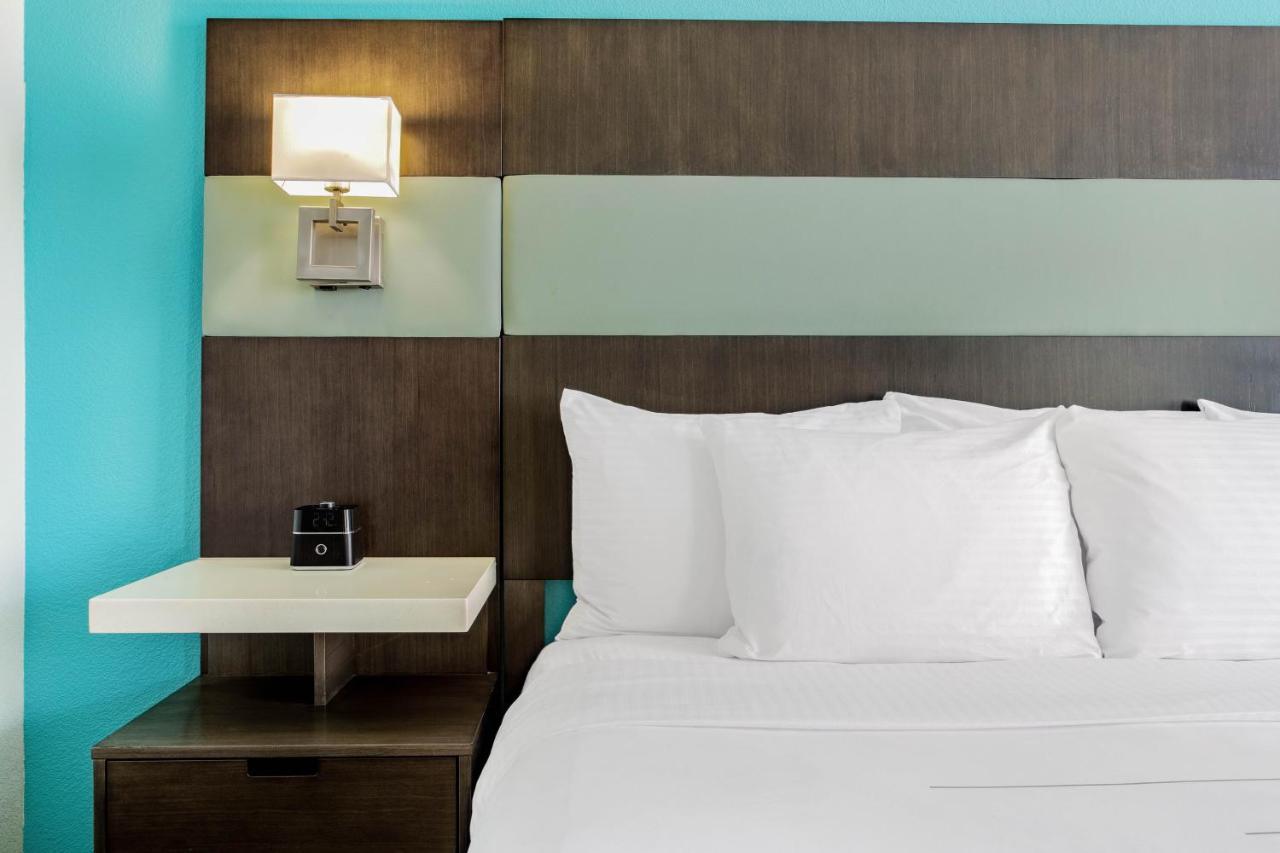 La Quinta Inn & Suites By Wyndham Northlake Ft. Worth Elizabethtown Ngoại thất bức ảnh