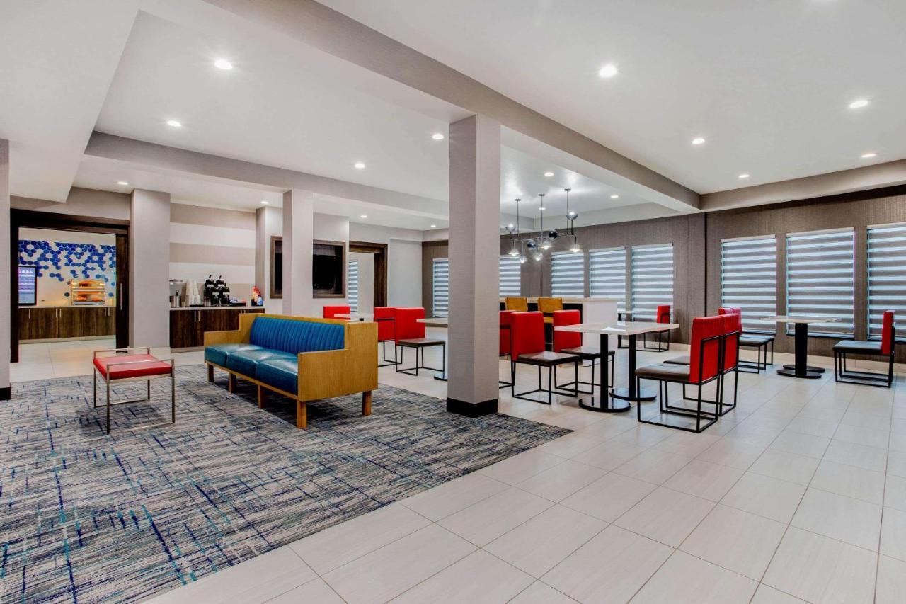 La Quinta Inn & Suites By Wyndham Northlake Ft. Worth Elizabethtown Ngoại thất bức ảnh