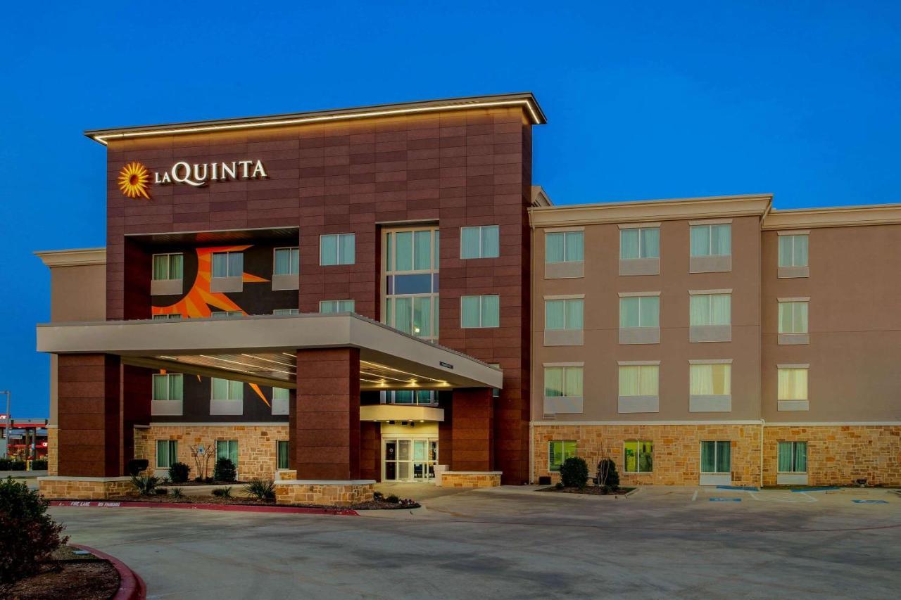 La Quinta Inn & Suites By Wyndham Northlake Ft. Worth Elizabethtown Ngoại thất bức ảnh