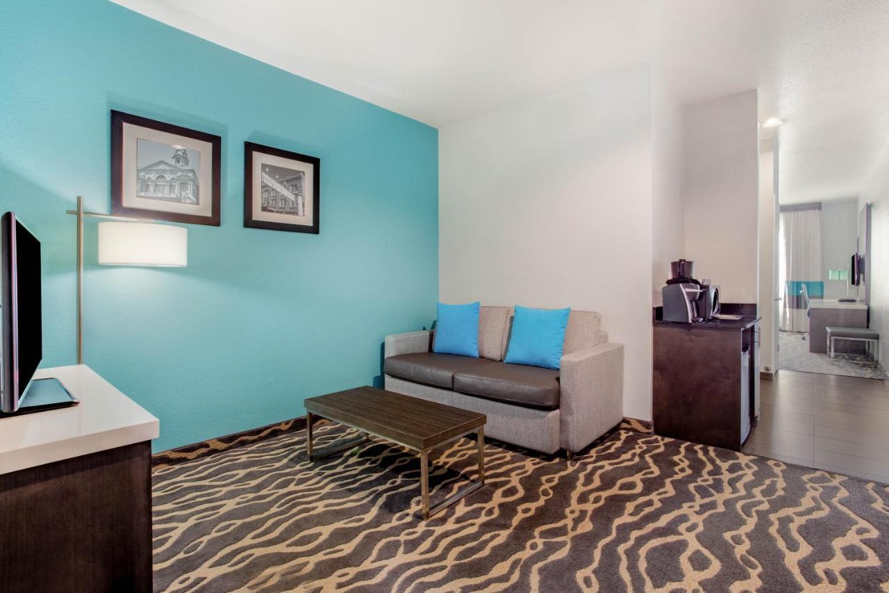 La Quinta Inn & Suites By Wyndham Northlake Ft. Worth Elizabethtown Ngoại thất bức ảnh