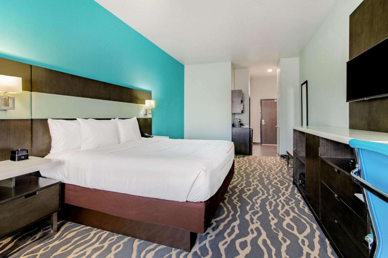 La Quinta Inn & Suites By Wyndham Northlake Ft. Worth Elizabethtown Ngoại thất bức ảnh