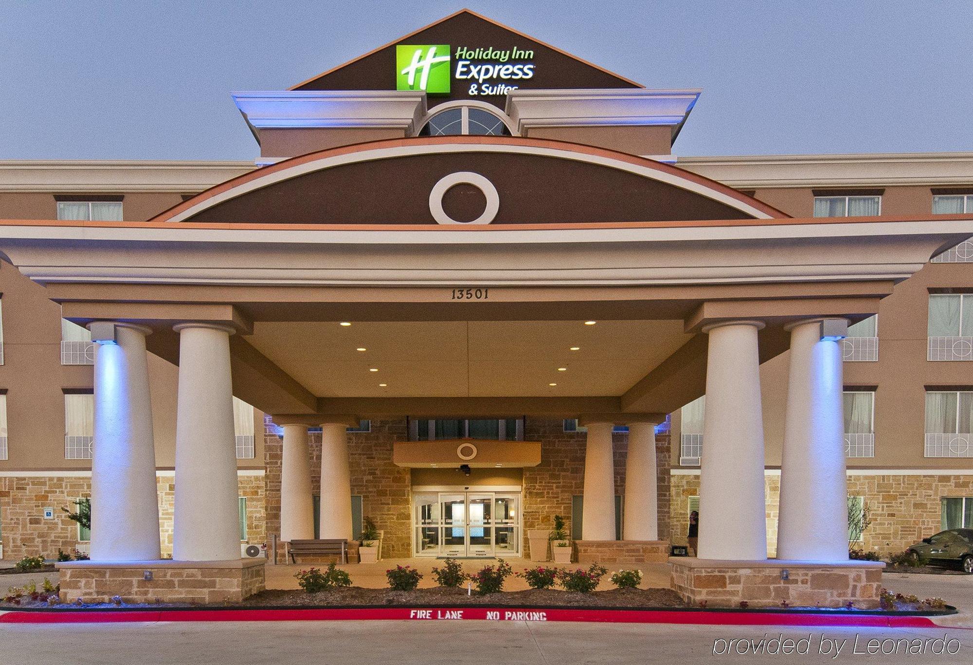 La Quinta Inn & Suites By Wyndham Northlake Ft. Worth Elizabethtown Ngoại thất bức ảnh