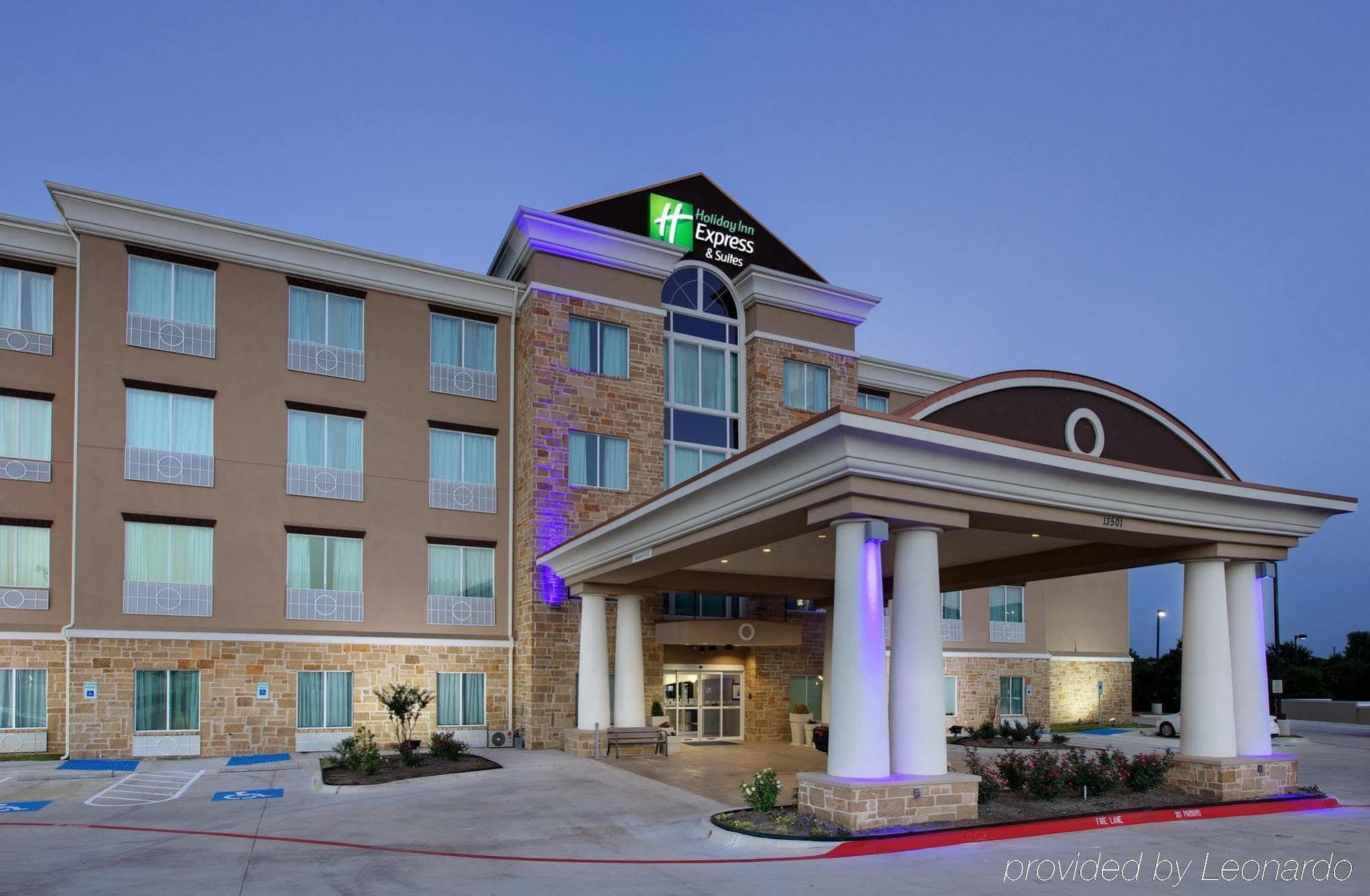 La Quinta Inn & Suites By Wyndham Northlake Ft. Worth Elizabethtown Ngoại thất bức ảnh